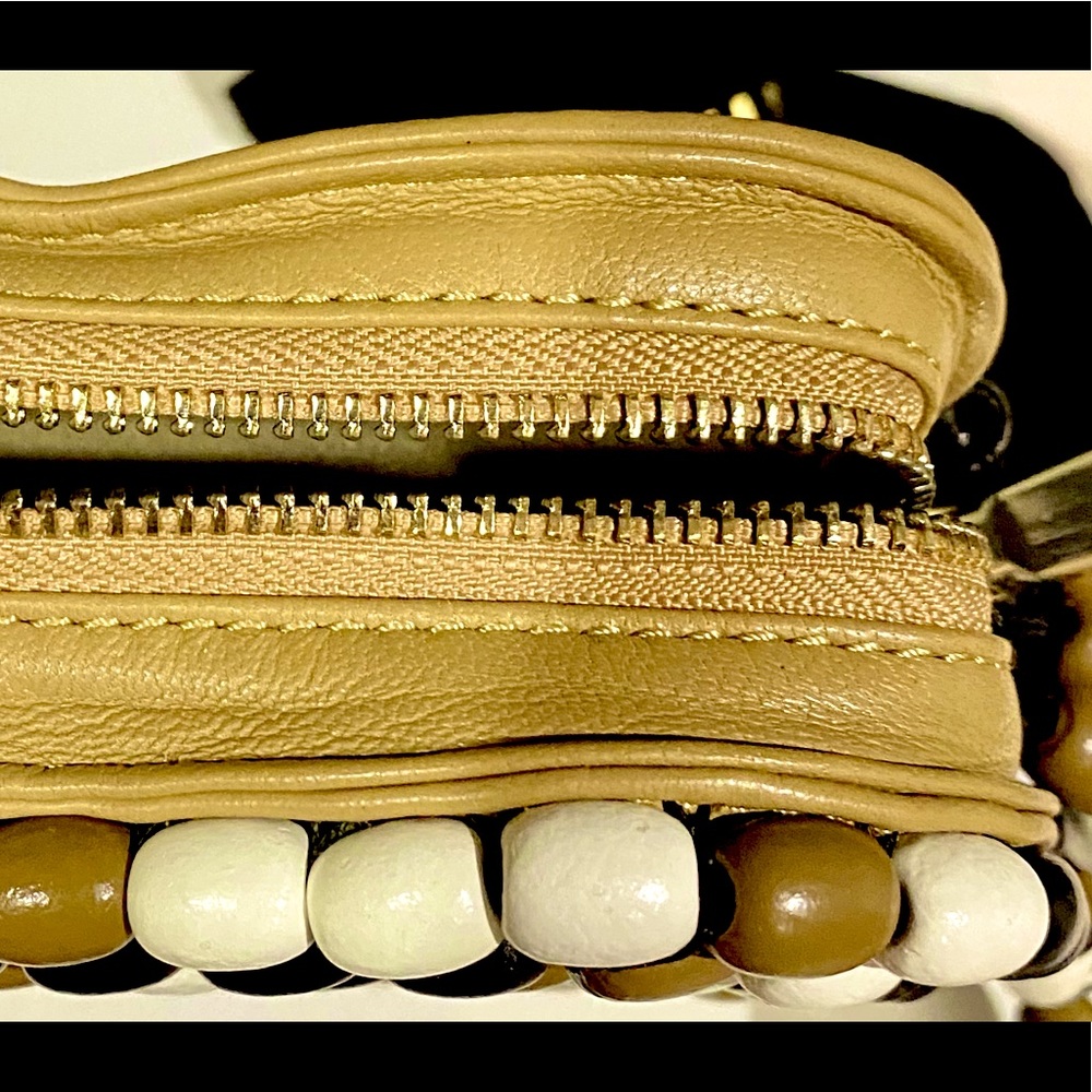 Maje Wooden Bead Black Tan & White Heart Bag NWT - Picture 12 of 16